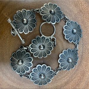 Sterling Concha Flower Burst Bracelet